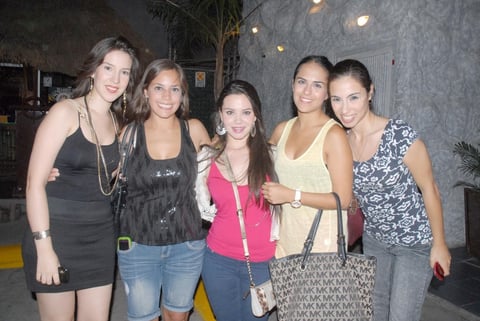 02082012 ELY  Quezada, Cristy Román, Andrea Morales, Ana Isabel Gutiérrez y Emilia Ochoa.