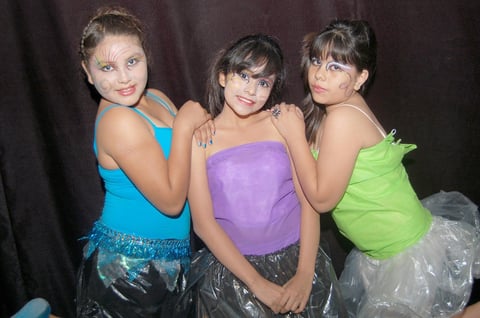 03082012 PAMELA  Alvarado, Azul Sánchez y Fanny Villanueva.