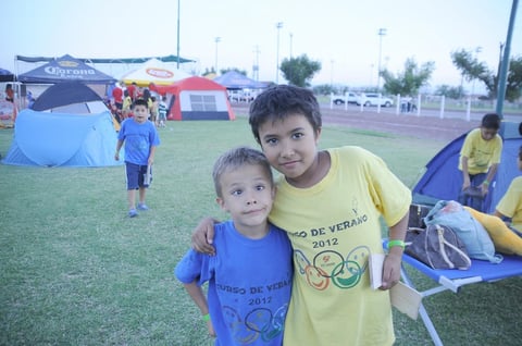 04082012 FABRICIO  y Santiago.