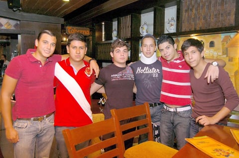 05082012 FERNANDO,  Edurdo, Ãlvaro, Alberto, Alex y Miguel.
