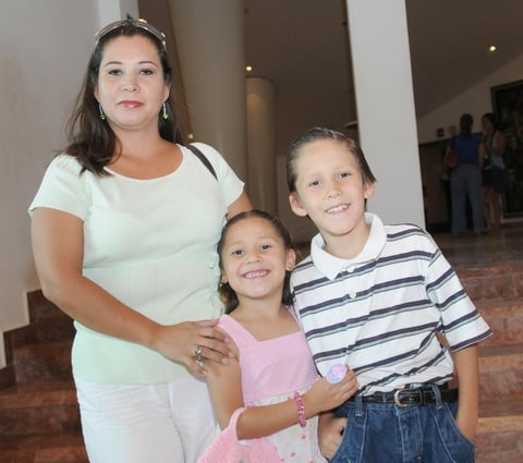 05082012 BLANCA  NÃºÃ±ez, Amiri y VÃ­ctor.