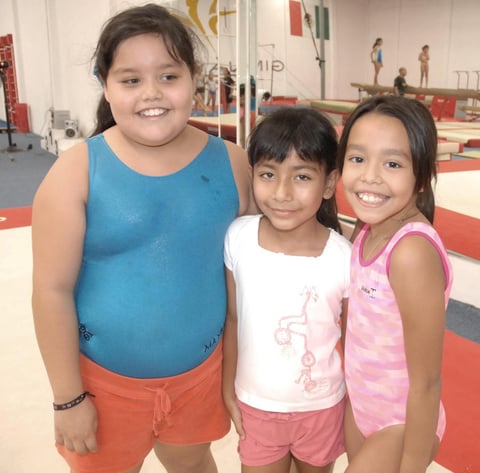07082012 ELENA,  Isabela y Ximena.