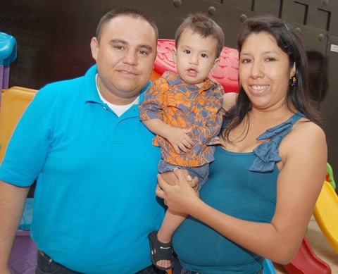 07082012 MARTÃ­N  MartÃ­nez, Cristopher y Claudia Padilla.
