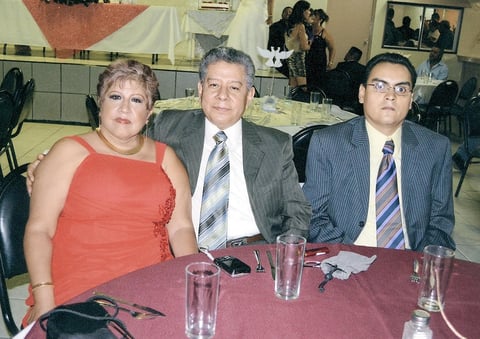 05082012 ROSA IRMA  Flores, Ascencio Moreno y Salomón Natanael.
