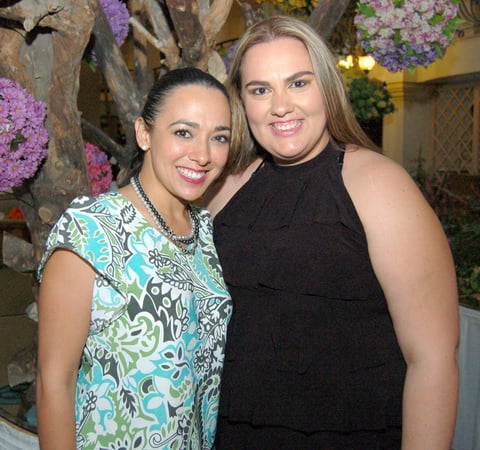 07082012 MELISSA  Sánchez y Priscilla Santacruz.