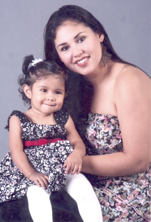 09082012 DIANA  FernÃ¡ndez Casillas y su hija Paola RodrÃ­guez.