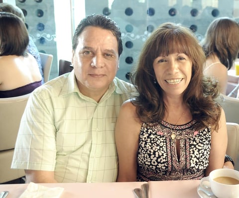 09082012 ARTURO  y Norma.