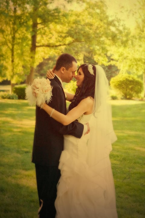 ABRIL AMÉRICA  y William Vincent contrajeron matrimonio el 20 de mayo de 2012, en punto de las 15:30 horas en la iglesia de San Patricio en la Cd. de Nueva York.