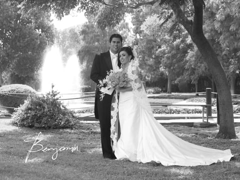 SRITA.  Nancy Guadalupe Gutiérrez Díaz y Sr. Ricardo Itzmat Ul Trejo Rodríguez el día de su enlace nupcial.- Benjamán Fotografía