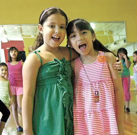 13082012 DANIELA  y MÃ­a.