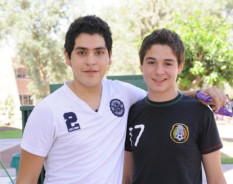 13082012 ROBERTO  MuÃ±oz y Amin Montenegro.