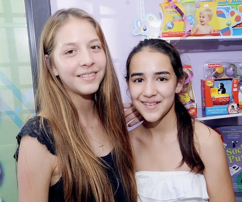 13082012 GABY  y Victoria.