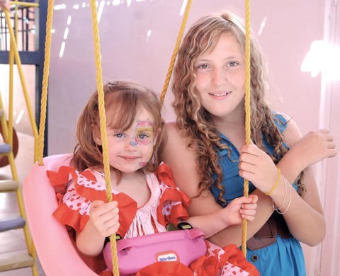 14082012 AINHOA  y Gloria.
