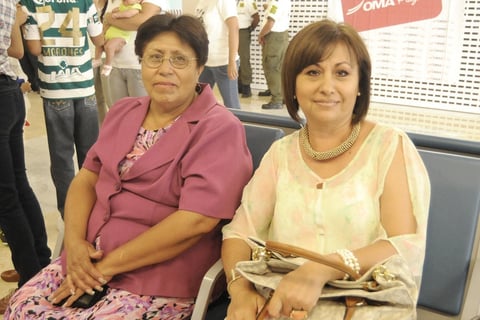 14082012 JULIETA  Morones de Peralta y Rosa María Márquez de Quintana.