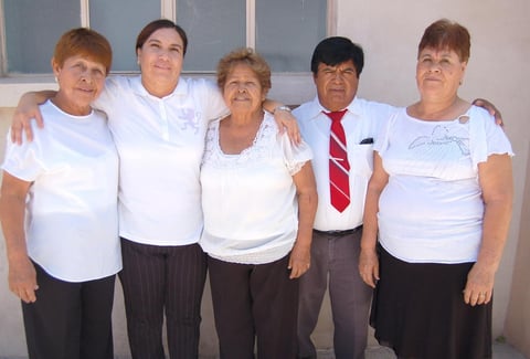 15082012 LEONOR,  Mayela, ToÃ±ita, MartÃ­n y Coco.