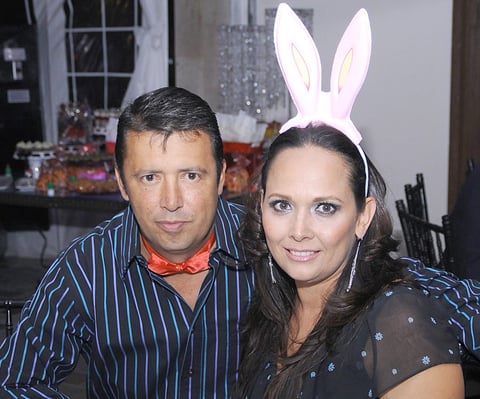 16082012 MARCO  y Ana.