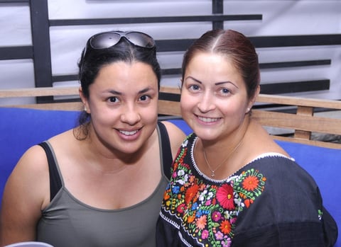 16082012 VERA  de la Rosa y Laura Lozano.
