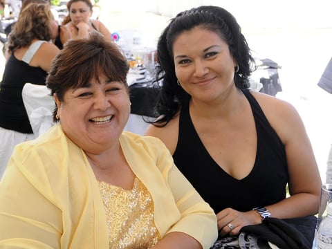 17082012 GABY  Araiza y Lucy Hernández.
