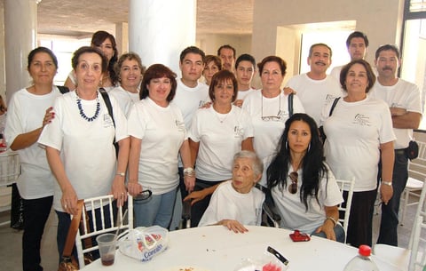 18082012 FAMILIAS  Montemayor ChÃ¡vez y GonzÃ¡lez Montemayor.