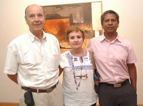 18082012 ALFONSO  de Alba, Blanca de Alba y Gustavo Montes.