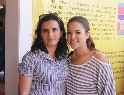 18082012 ARGELIA  Vargas y Justine Vezia.