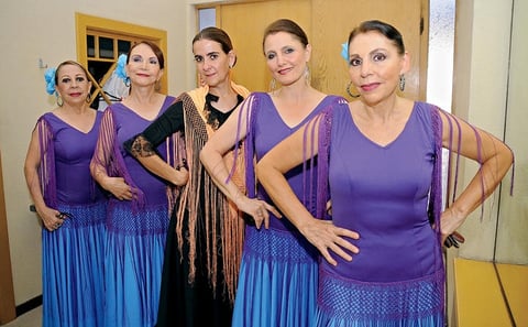 Gloria Murillo, Frida González, Adela Fernández, Rosario Murra y Rocío Carrillo.