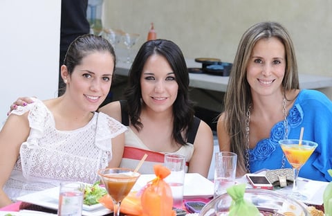 Graciela Barraza, Fernanda García y Ana Mary Gómez.