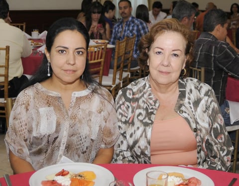 19082012 HELDA  Ruiz y Sara Olivares.