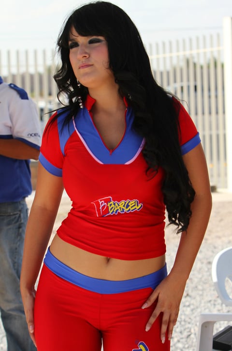 Pero en Torreón también había chicas lindas a las afueras del Corona. (Jam Media)