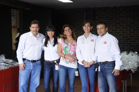 25082012 ANGéLICA  Romero y Angélica Díaz.