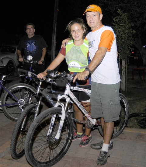 22082012 PATY  y Arturo Valdez.