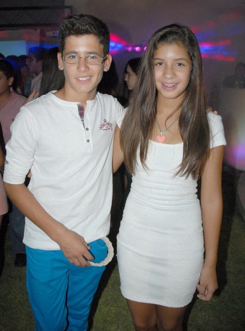 24082012 GERMÃN  y Ana Paula en una celebraciÃ³n de cumpleaÃ±os.