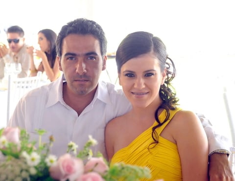 24082012 FEDERICO  y Lorena.