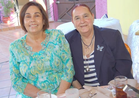 25082012 CONCHIS  y Lucía.