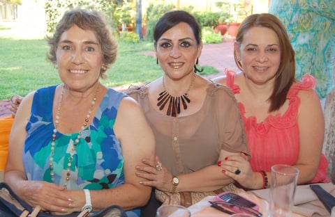 25082012 TITA , Lourdes y Susana.