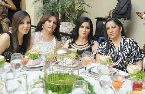 27082012 KARLA , Aurora, Renata y Marcela.