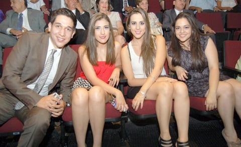 26082012 RICARDO,  Ilse, Elizabeth y Cristy.