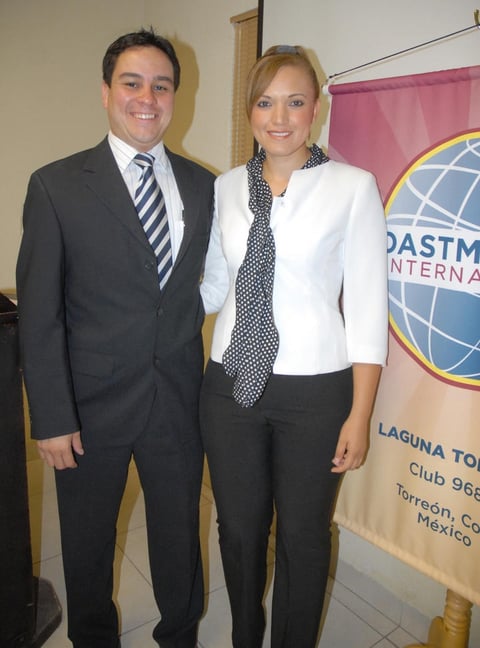 26082012 ENRIQUE  Montes y Brenda AlanÃ­s.