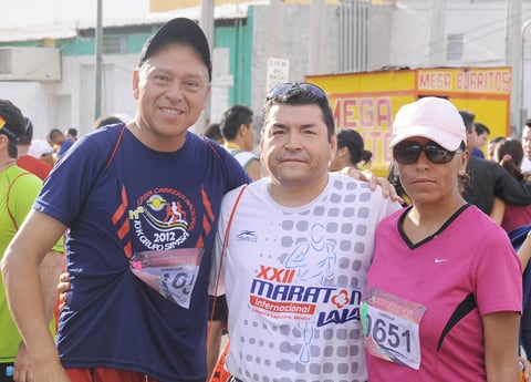 27082012 EDUARDO , Arturo y Paty Salazar.
