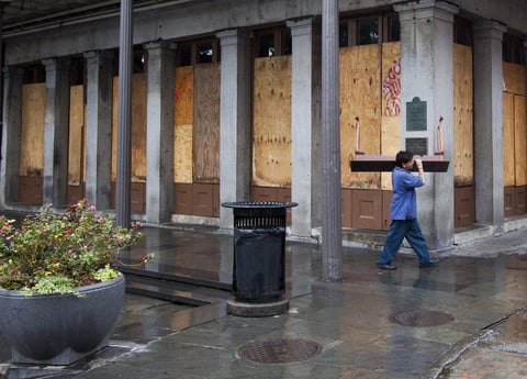 Las autoridades de Louisiana no ordenaron evacuaciones obligatorias en Nueva Orleans, pero sí exhortaron a sus residentes a dejar la ciudad.