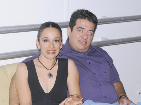 29082012 ALMENDRA  y Pedro Luna en festejo de cumpleaÃ±os.