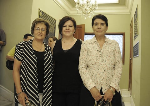 30082012 ALICIA , Ana Carmen y Bertha, durante la presentación de proyectos del Museo Arocena.