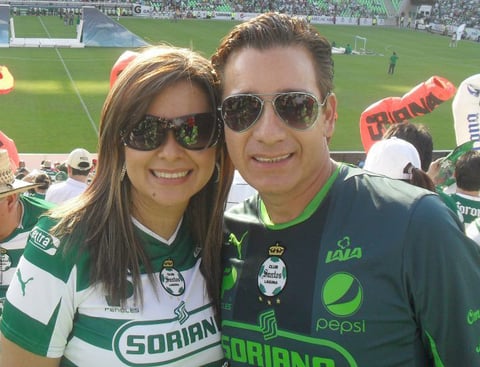 NATALIA de Castro y Federico Castro, durante un partido del Santos.