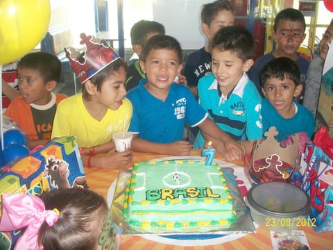 02092012 SANTIAGO  Rodríguez Alba festejó siete años de vida, acompañado de sus familiares y amigos.