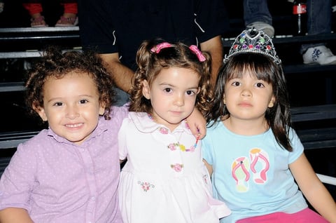 02092012 JULIA , Elisa y Vale.