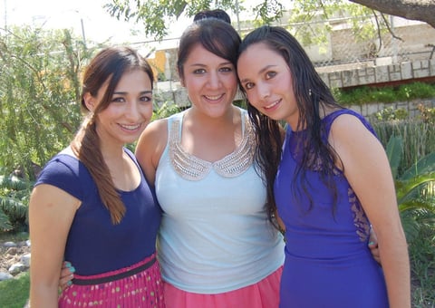 04092012 MARICARMEN  Aguirre, Bibiana Corral y Gilda Magallanes.