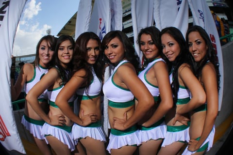 Las guerreritas estuvieron apoyando al Santos Laguna en todo momento.