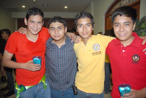 05092012 XAVIER , Javier, Bryan y Chava.