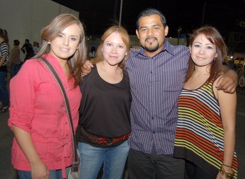 05092012 ANABEL,  Vero, Marcelino y Lety.