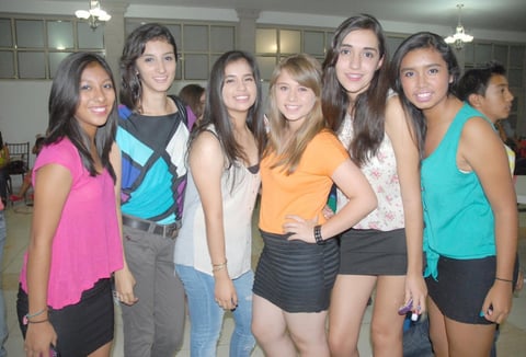 05092012 MARIFER , Diana, Marisa, Paulina, Sofía y Miriam.